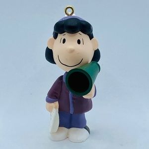 Lucy A Snoopy Christmas Peanuts Hallmark Ornament 3rd in Collection of 5 2000
